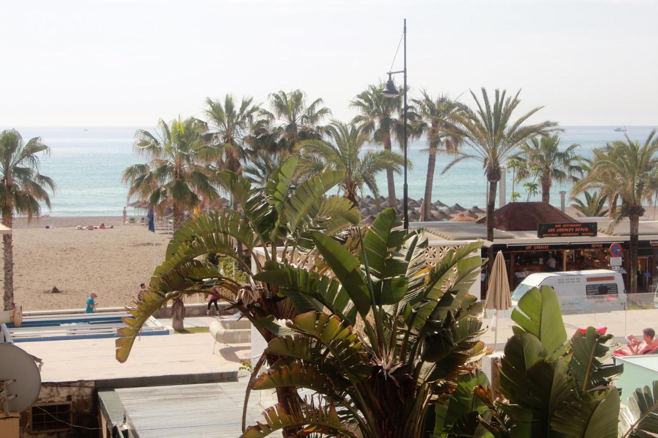 Elizabeth Beach Apartment With Seaviews! 토레몰리노스 외부 사진