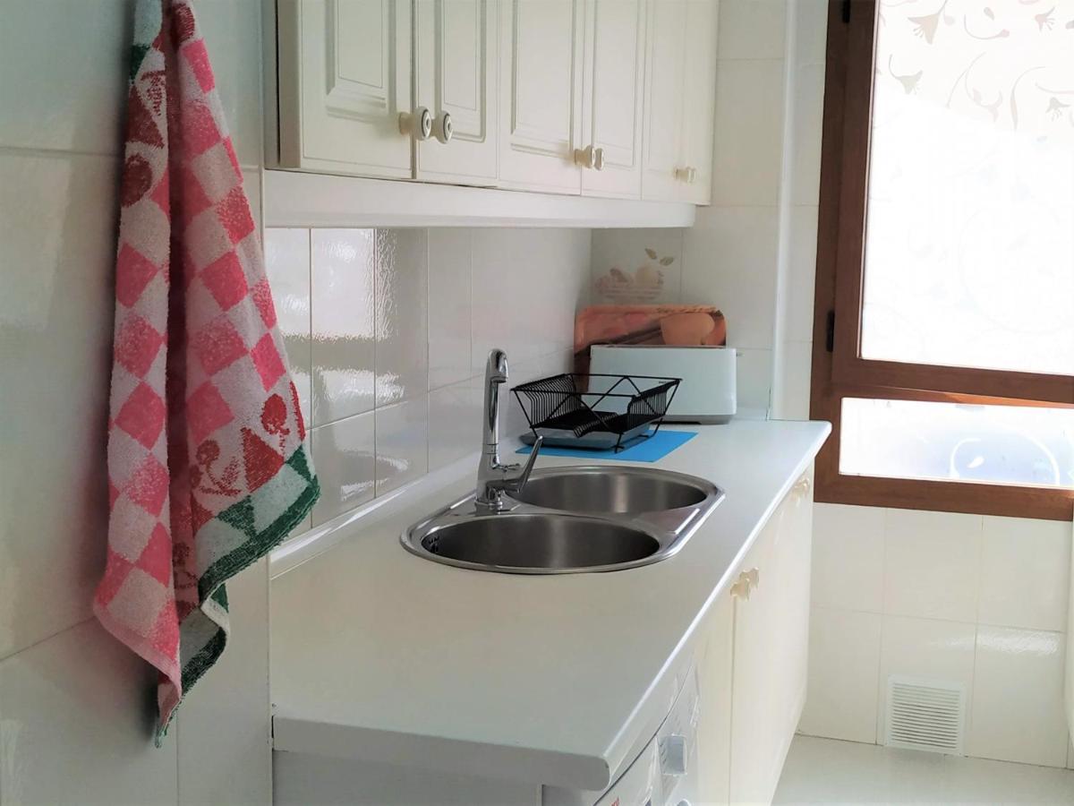 Elizabeth Beach Apartment With Seaviews! 토레몰리노스 외부 사진
