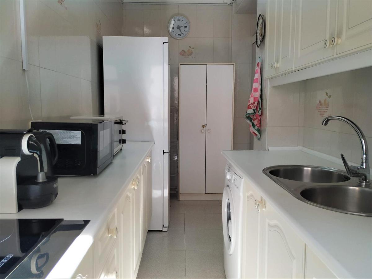 Elizabeth Beach Apartment With Seaviews! 토레몰리노스 외부 사진