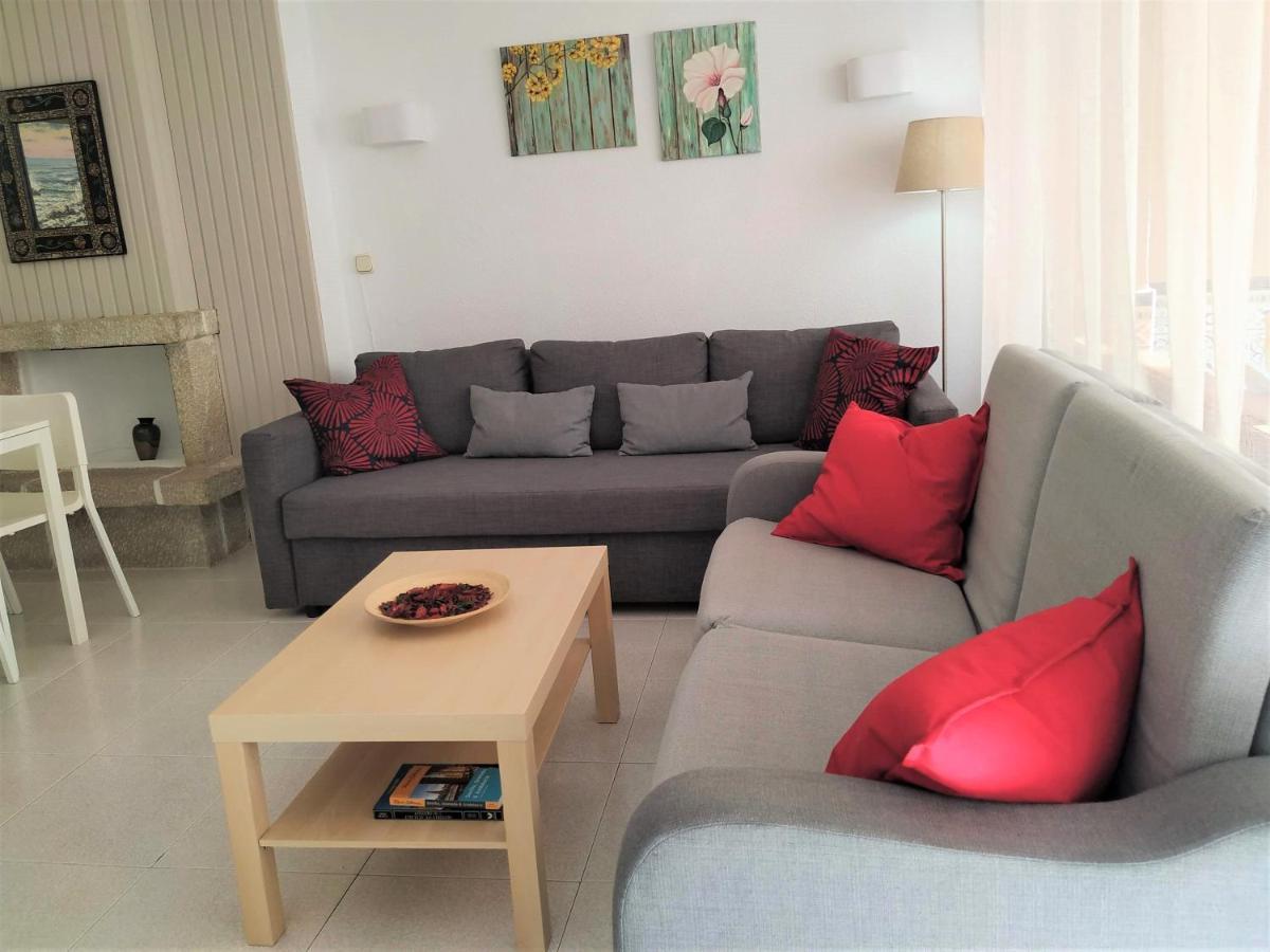 Elizabeth Beach Apartment With Seaviews! 토레몰리노스 외부 사진